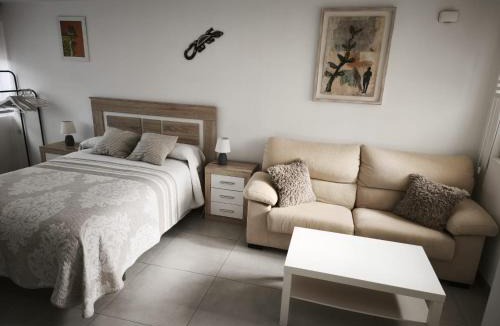 Soto de la Marina House | Suite privada con terraza y parking