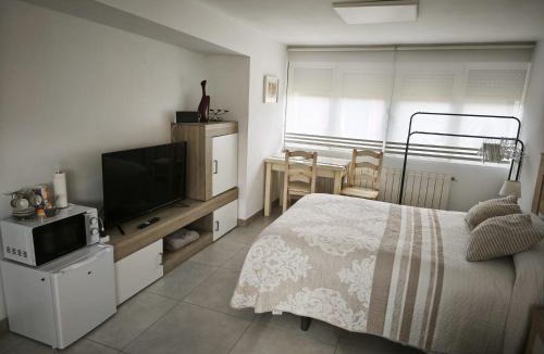Soto de la Marina House | Suite privada con terraza y parking