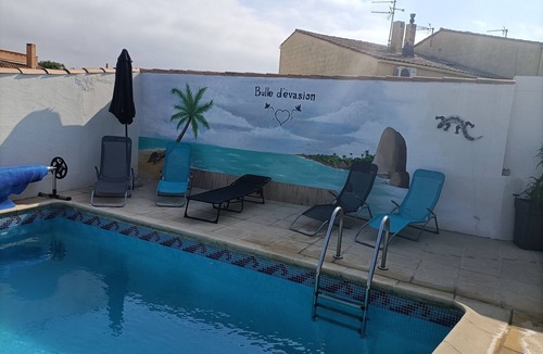 Trebes Bed & Breakfast | Suite Privative Avec Jaccuzi Billard et Terrasse a 10 min de Cité de Carcassonne