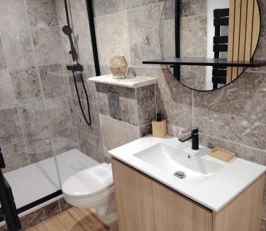 Piolenc House | Suite romantique avec jacuzzi privatif