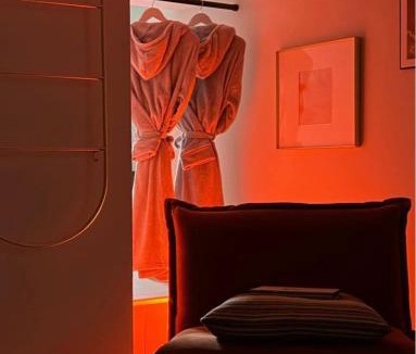 La Brillanne Apartment | Suite ROMANTIQUE HAUT DE GAMME POUR ADULTE