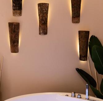 Neudorf Est Apartment | Suite romantique Ibiza, Jacuzzi, Spa