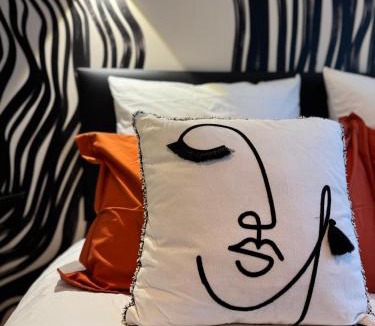 Broons Apartment | Suite romantique - Jolies Courbes