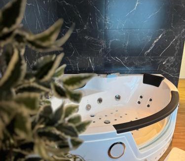 Broons Apartment | Suite romantique - Jolies Courbes