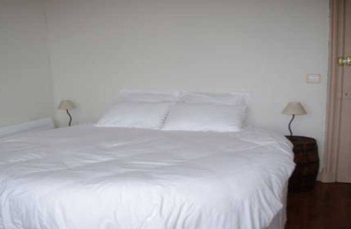 Saint-Mars-du-Desert Cottage | SUITE ROYAL IN CASTEL LE PERRAY