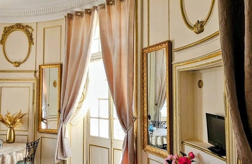 Vicq-d'Auribat Bed & Breakfast | Suite Royale