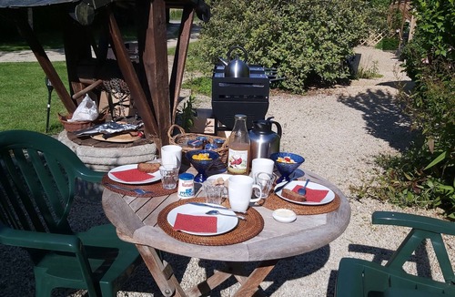 Calorguen Cottage | Suite-Saint Lunaire-Wet room-Garden view