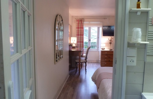 Ceaux House | Suite - Saint Michel Room