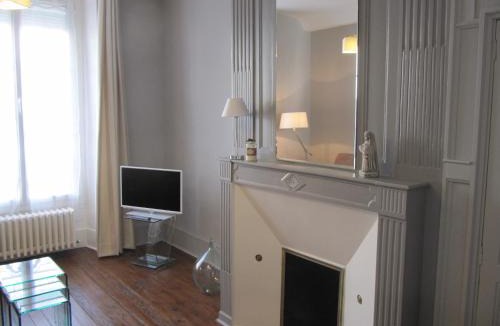 Beaumont-sur-Sarthe Bed & Breakfast | Suite Sainte Anne