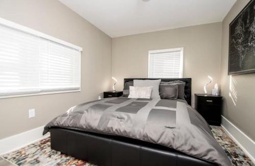 Pettaway Apartment | Suite & Simple in SoMa - A Stylish Stay for 1 or 2