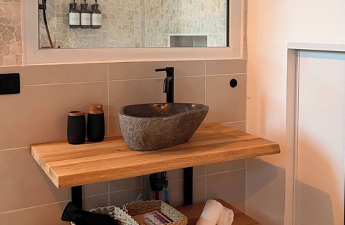 Trie-Chateau Apartment | Suite Spa Cinta - 100% relaxing private suite with balneotherapy and sauna