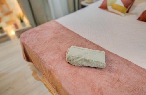 Bourgoin-Jallieu Apartment | Suite Spa & détente , Centre Bourgoin, Wifi rapide