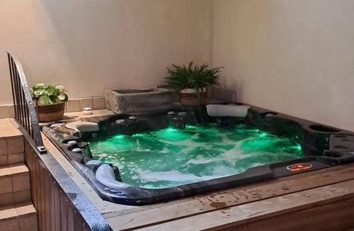 Sainghin-en-Melantois Apartment | Suite & spa