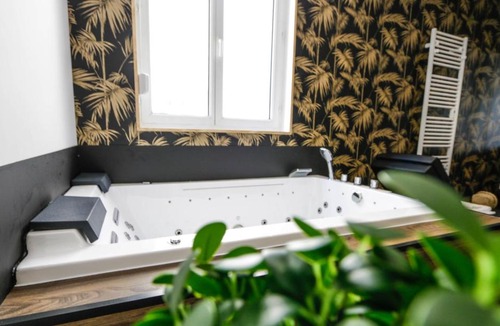 Pontavert Apartment | Suite Spa Privatif