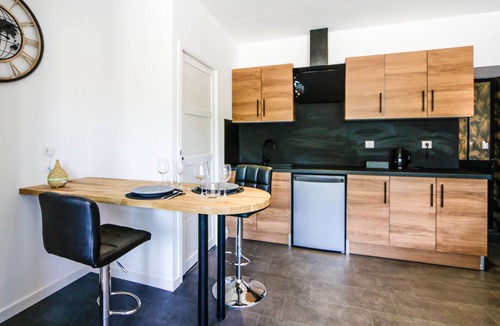 Pontavert Apartment | Suite Spa Privatif with Jacuzzi