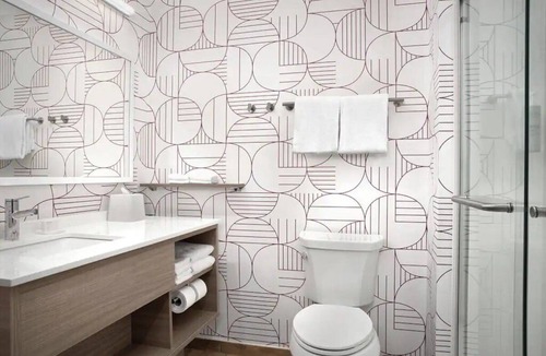 Weston Hotel | Suite-Style Stay with Kitchenette | Free Breakfast