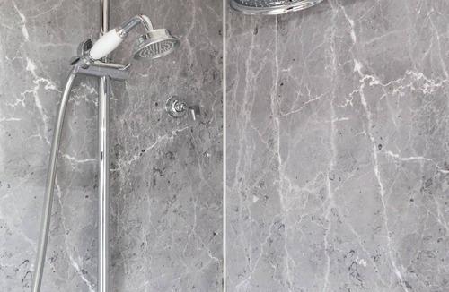 Thermal House | Suite Varsovie, 3 eme vue sur Square Gen Leclerc