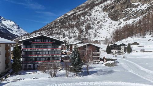 Saas Almagell House | Suite with Mountain View near Saas-Fee