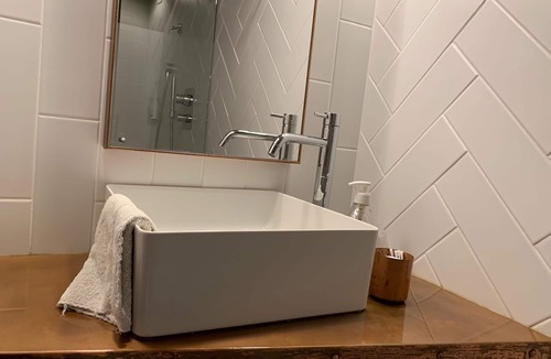 Lille Centre Ville Bed & Breakfast | Suite with Private Spa 2