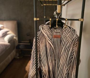 Muhlebach Apartment | Suite3, 7 min walk from Operahouse