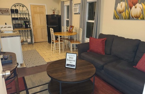 Helena House | Suites 34 & 35 - Victorian Suites