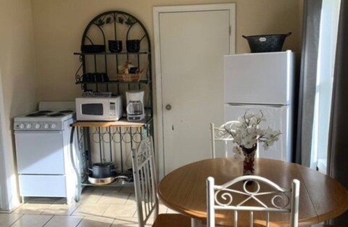 Helena House | Suites 34 & 35 - Victorian Suites