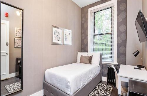 Bay Village Apartment | Suites At 143 Arlington Street