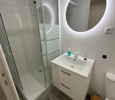 Villeneuve-Saint-Georges Apartment | Suites Confort Paris & Orly