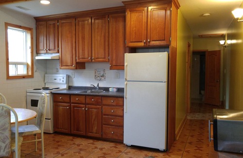Wasaga Beach Cottage | Suites of Wasaga Beach - Area 2-mins walk Beach 1