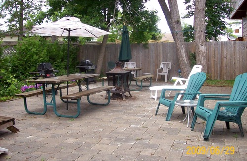 Wasaga Beach Cottage | Suites of Wasaga Beach - Area 2-mins walk Beach 1