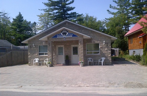 Wasaga Beach Cottage | Suites of Wasaga Beach - Area 2-mins walk Beach 1