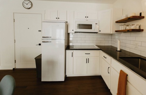 Dalton Apartment | Suites on Main - Unit 1