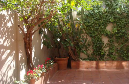 Sant Gervasi – la Bonanova Apartment | Suitur Courtyard Apartment