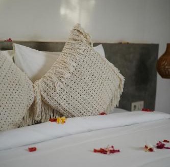 Selong Belanak Hotel | Suku Lifestyle Hotel & Villas
