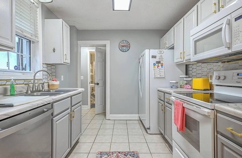 Kingsport House | Sullivan One Tudor - Charming 3 BR House in Downtown Kingsport, Pet-Friendly