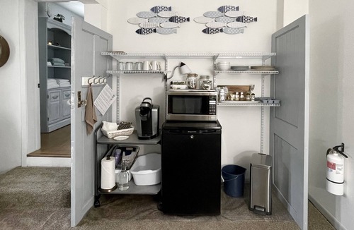 North Bend House | Sully's Sanctuary Centrally located/North Bend