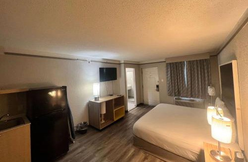 Sulphur Hotel | Sulphur Extended Stay