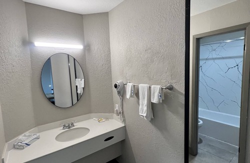 Sulphur Hotel | Sulphur Extended Stay