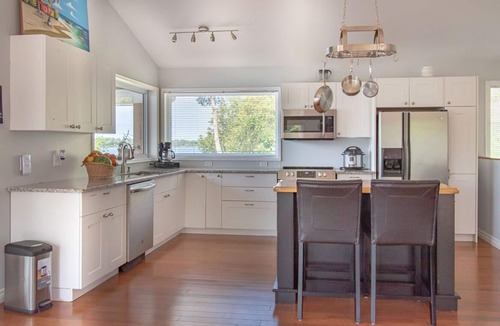 Midland Cottage | Sumac Trail - Three Bedroom Cottage, Sleeps 8