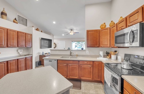 Paradise Valley Village House | Summer All Year Round 2 Bedroom Home by RedAwning