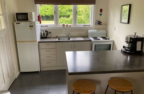 Raurimu Cottage | Summer and Ski Cottage