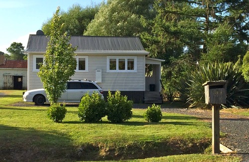 Raurimu Cottage | Summer and Ski Cottage