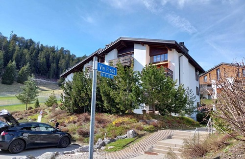 Laax Apartment | Summer apartment in Laax Murschetg, quiet location, 2 min. to the gondola, with balcony