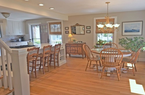 Groton Long Point House | Summer Beach Fun in a Exclusive beach community!