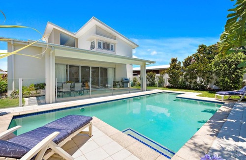 Kingscliff House | Summer Beach House on Tallows