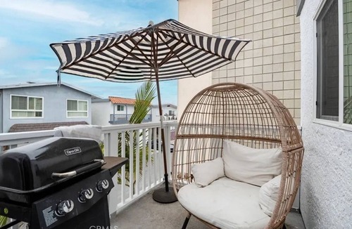 The Strand House | Summer Beach Rental