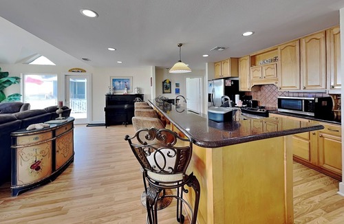 Hershey Beach Cottage | Summer Breeze by Ryson Vacation Rentals