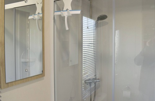 Knaresborough Cottage | Summer Breeze - UK37642