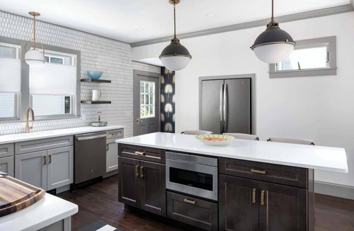 Fifth Ward House | Summer by Beach, Cliff Walk and Mansions!