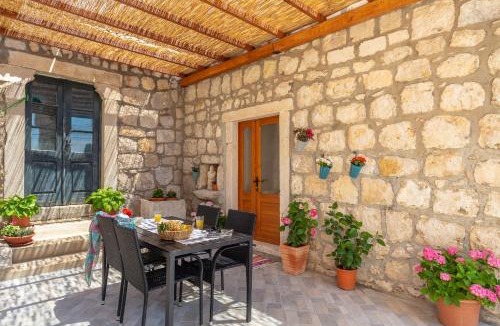 Trsteno House | Summer Cottage
